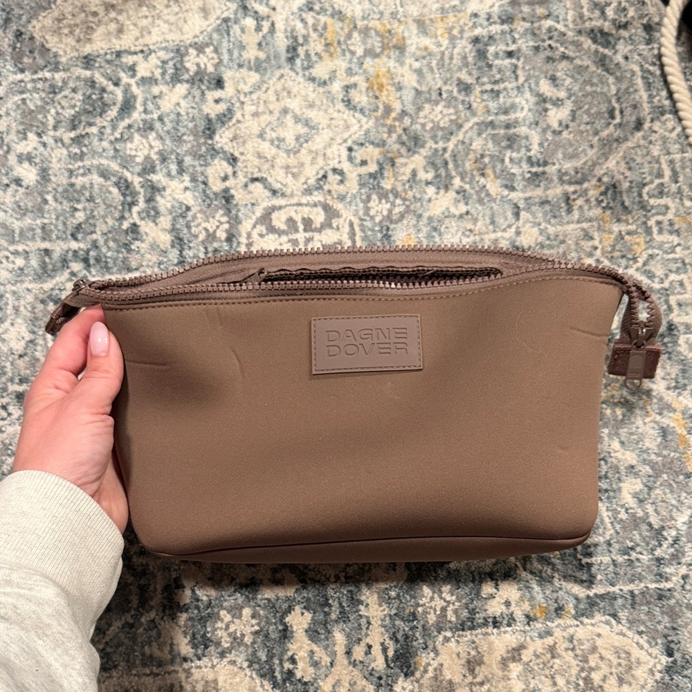 Dange Dover Large Hunter Toiletry Bag